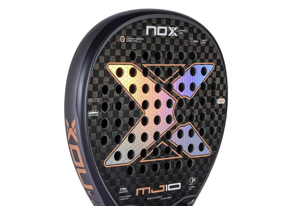 NOX MJ10 23; Acercamiento de la superficie de los puntos de una pala de padel.